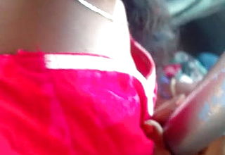 Tamil school hot boobs cleavage in bus